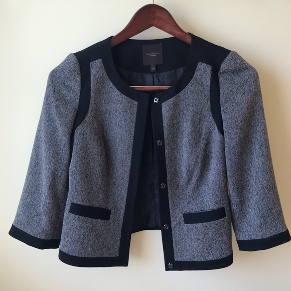 The Limited Collection Gray & Black Trimmed Blazer - Picture 2 of 8